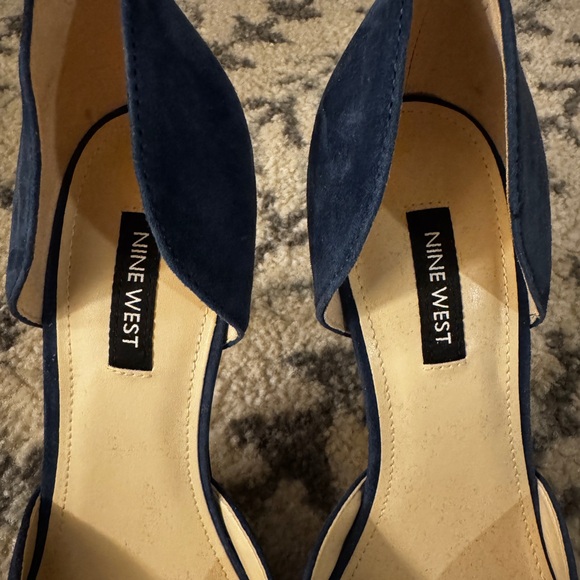 NEW Nine West Frolly High Women's Heels Navy Suede, Size 8.5 - Picture 4 of 5